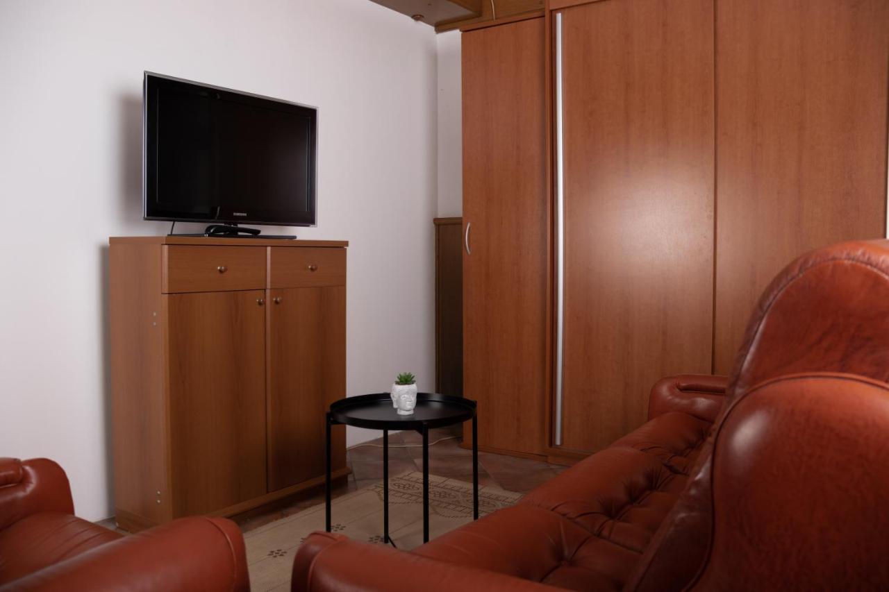 Apartma-Studio Ajdna Zirovnica Zewnętrze zdjęcie