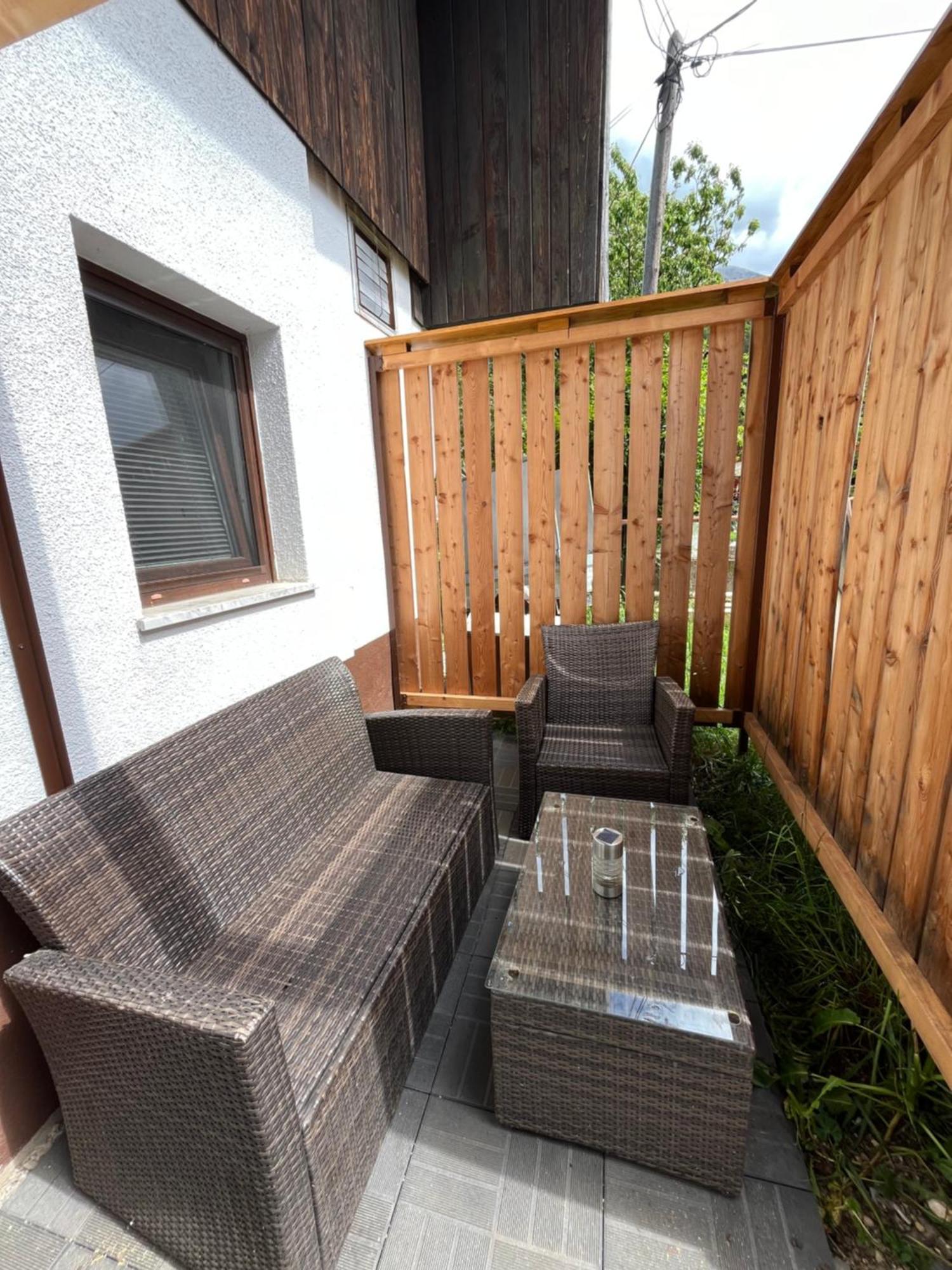 Apartma-Studio Ajdna Zirovnica Zewnętrze zdjęcie
